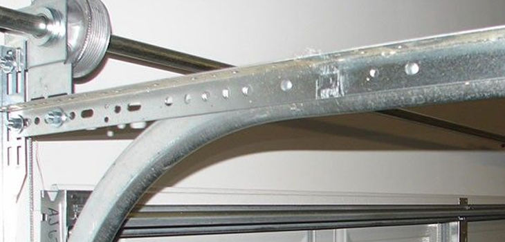 emergency garage door roller repair in Shadow Hills